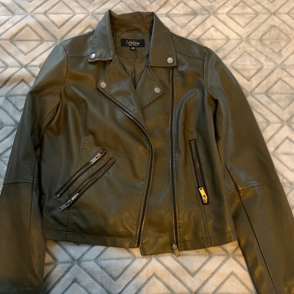 Coffee shop New York jacket